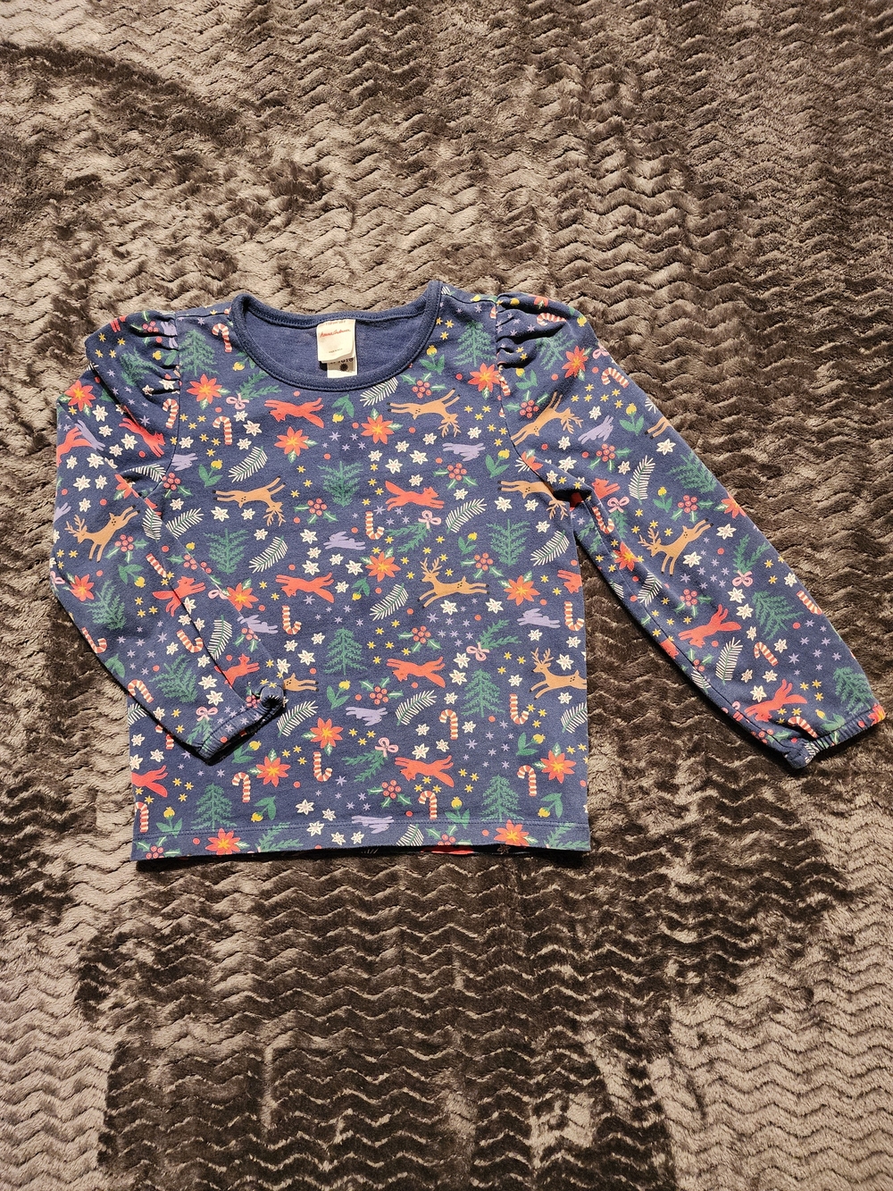 FOR SALE: Hanna Andersson Long Sleeve Holiday/Winter Shirt